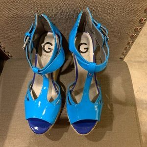 G by GUESS wedges